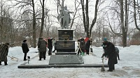 В Москве началась акция по уборке памятников воинов Великой Отечественной войны